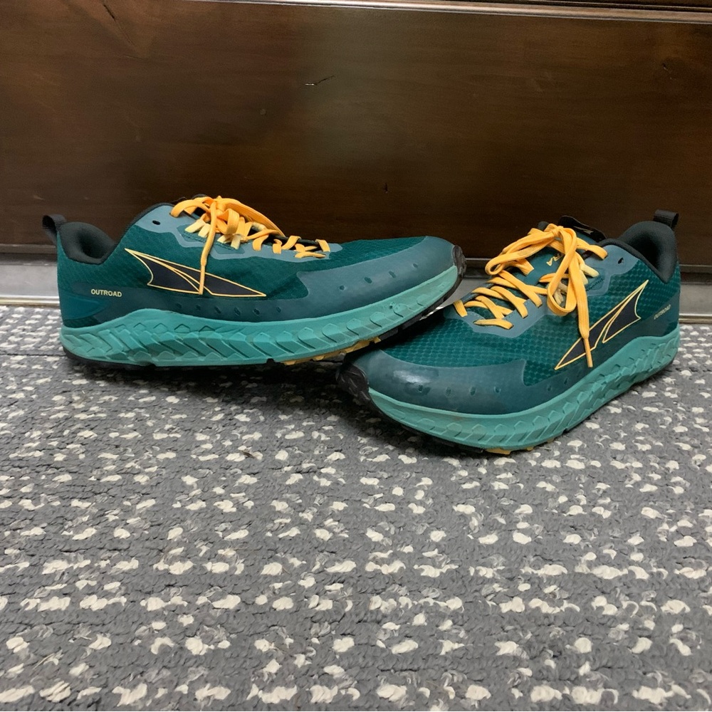 Altra OutRoad
